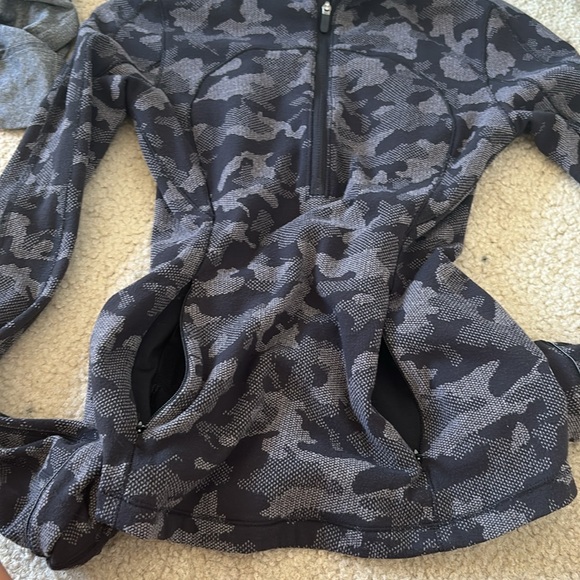 lululemon camo define jacket. - Picture 3 of 3